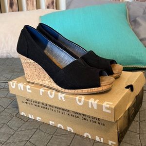 TOMS Classic Black Linen With Cork Wedge Sz 8.5